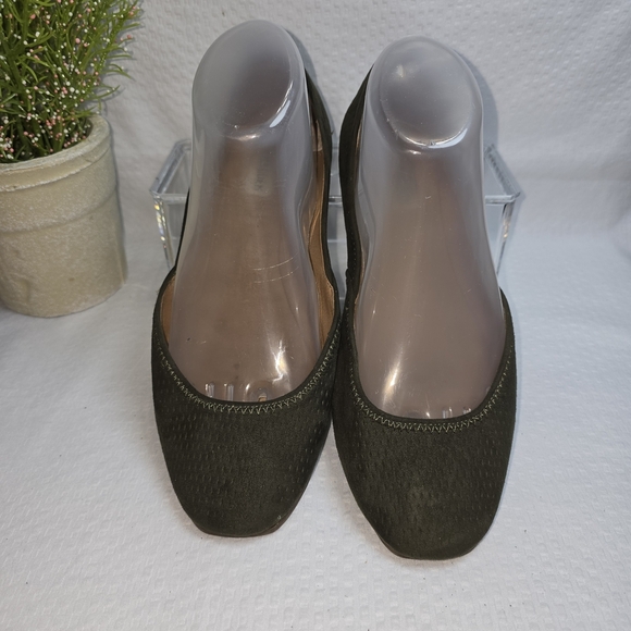 Steve Madden Dark Green Flats AZIKA WOMENS SIZE 8.5 - Picture 2 of 7